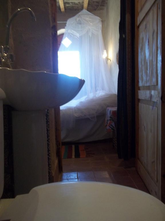 Nour El Balad Luxor Quarto foto