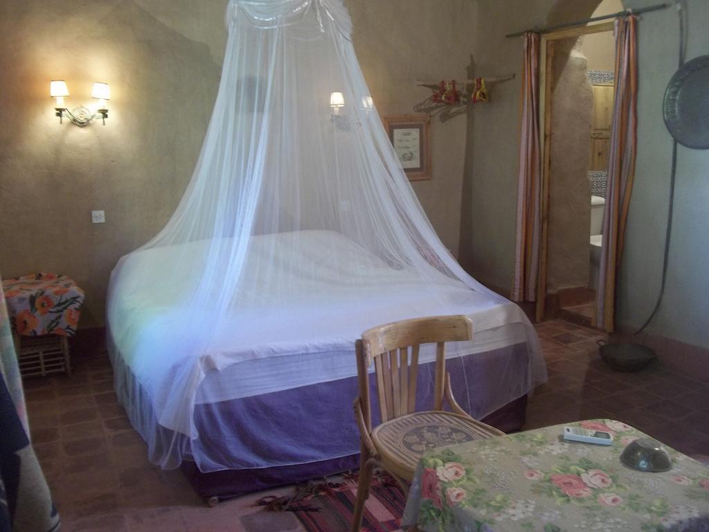 Nour El Balad Luxor Quarto foto